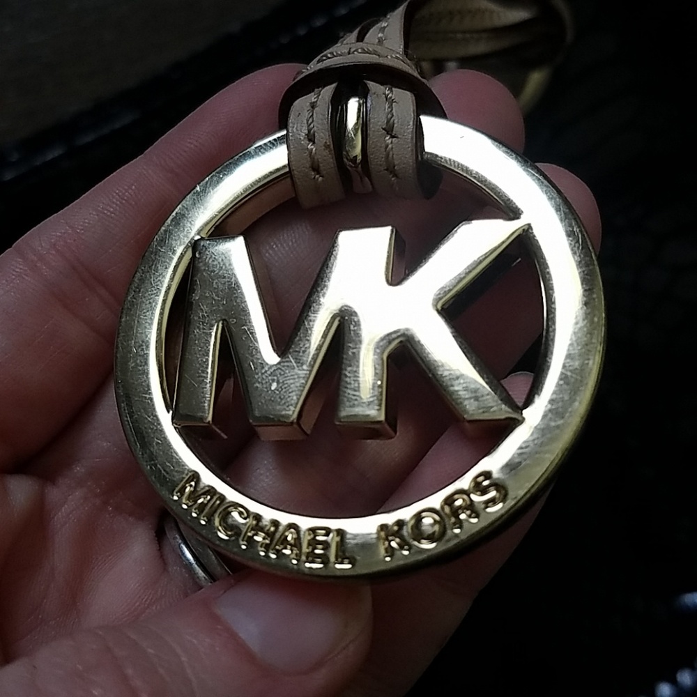 MICHAEL KORS black tote - Picture 7 of 8